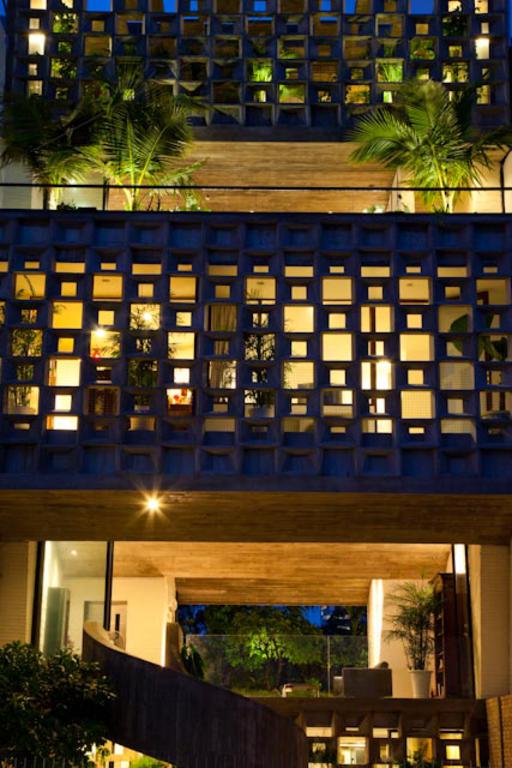 Binh Thanh House - Nhà Bình Thạnh - Vo Trong Nghia Architects & Sanuki + Nishizawa Architecs