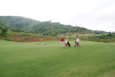 thu hồi đất làm sân golf ở lâm sơn, lương sơn, hoà bình: ai tiếp tục bảo vệ quyền lợi cho dân?