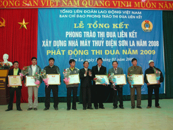 Thủy điện Sơn La hoàn thành Chiến dịch thi đua 335 ngày đêm