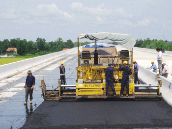 Nâng cánh đất chín rồng