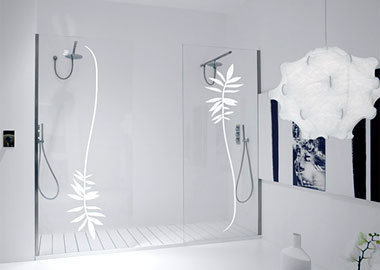 Trang trí kính cabin tắm đứng