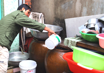 TP.HCM: Hàng trăm hộ dân khát nước sinh hoạt