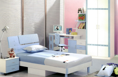 Trẻ cũng có thể tự trang trí cho căn phòng để thể hiện óc sáng tạo của mình