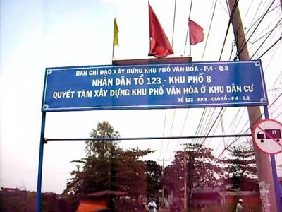 Đánh bài, hút chích, ô nhiễm… vẫn đạt khu phố văn hóa