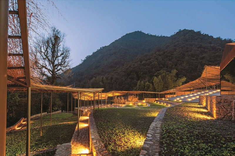 Flowing Cloud Pavilion