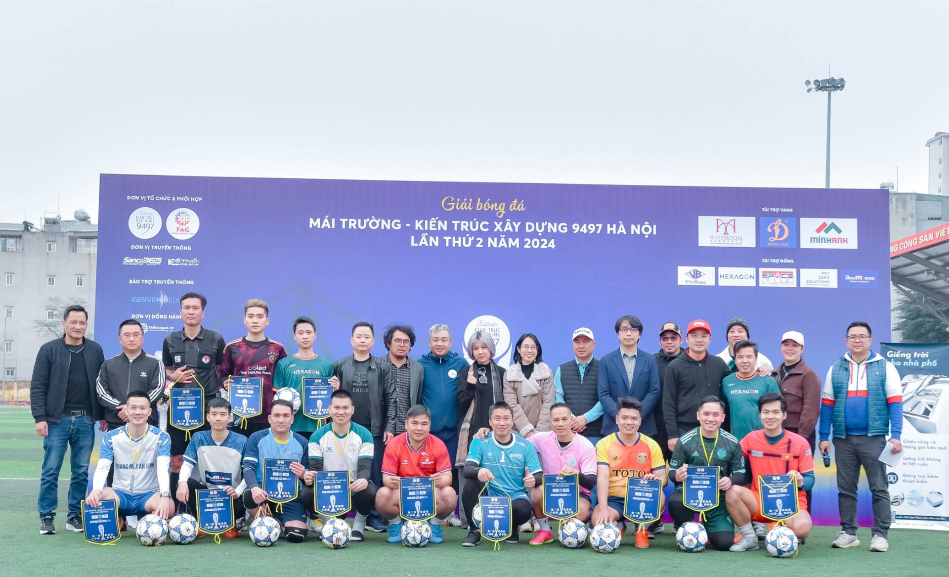 Cúp mái trường KTXD 9497 HN 2024