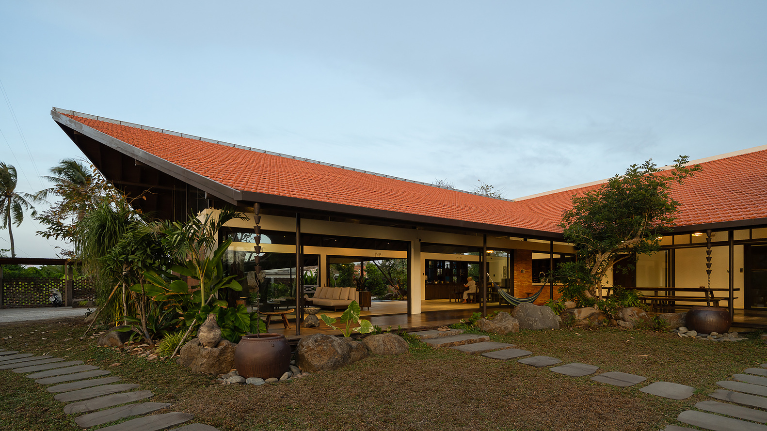 Casa Blanca Garden