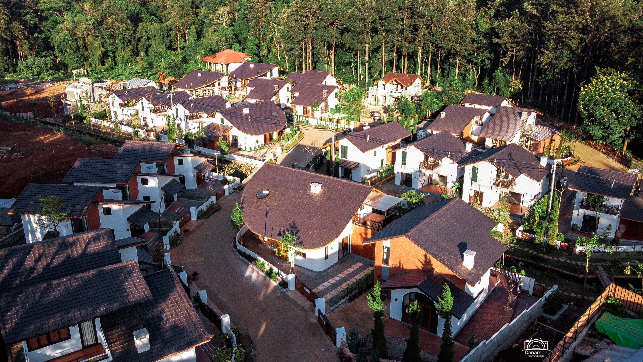 công trình của KTS Hoàng Thúc Hào OakVillage 