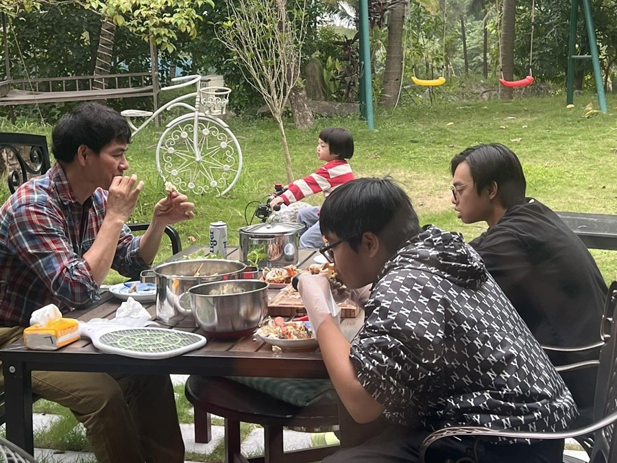 khu vườn trong Biệt phủ của nghệ sĩ Xuân Bắc