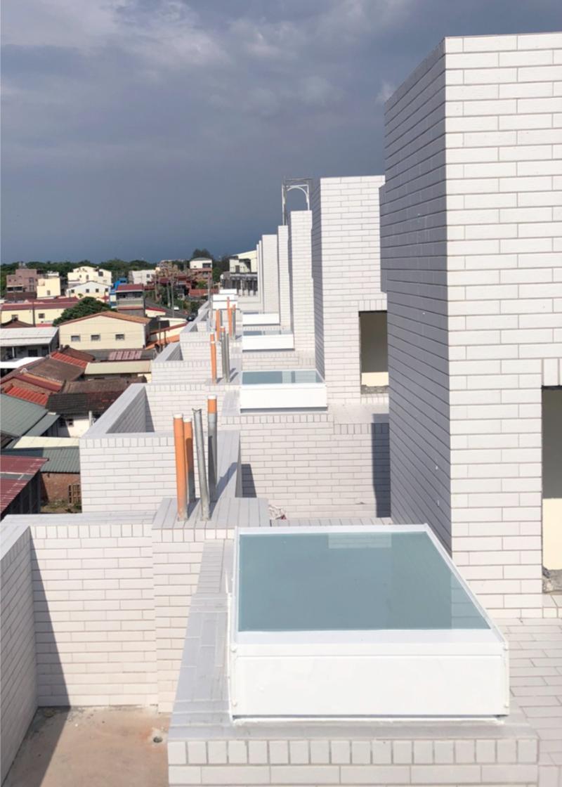 dấu hiệu giếng trời bị hắt mưa