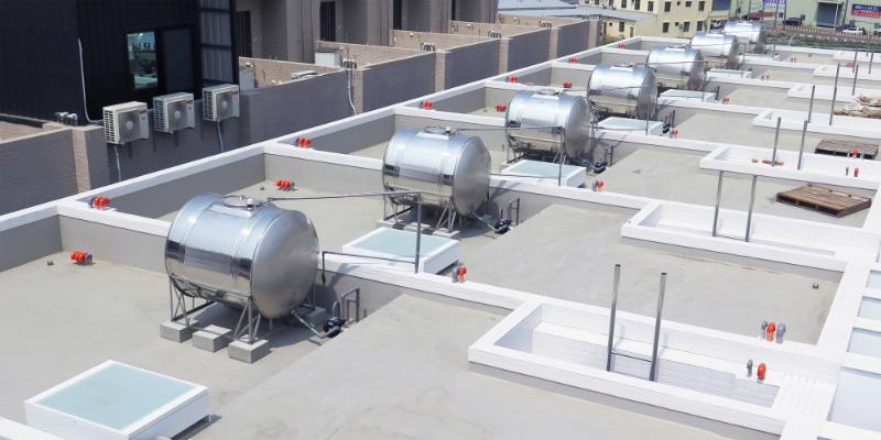 phân biệt cửa sổ trần và giếng trời