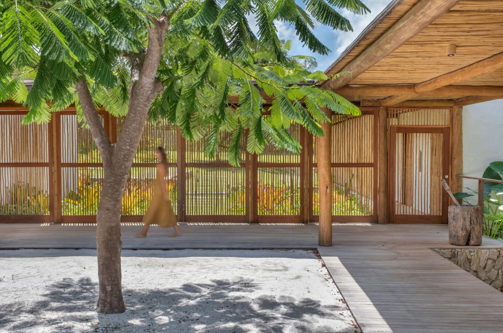phong cách nhiệt đới Tropical