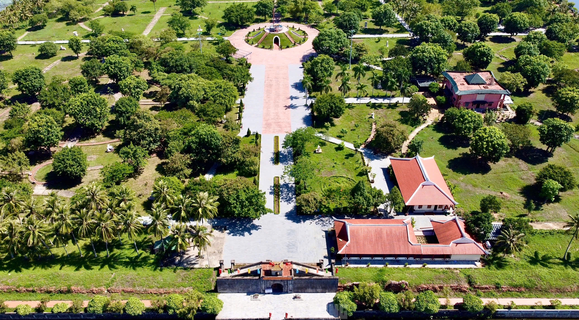 Thành cổ Quảng Trị