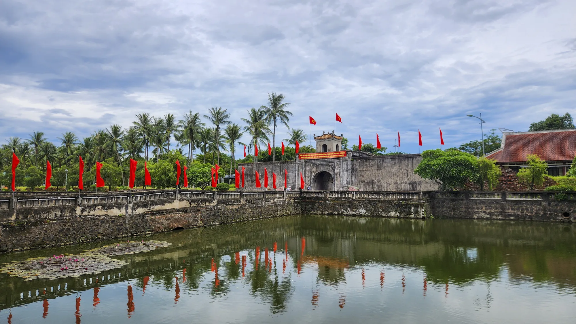 Thành cổ Quảng Trị
