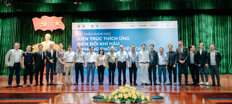 Kiến trúc thích ứng biến đổi khí hậu