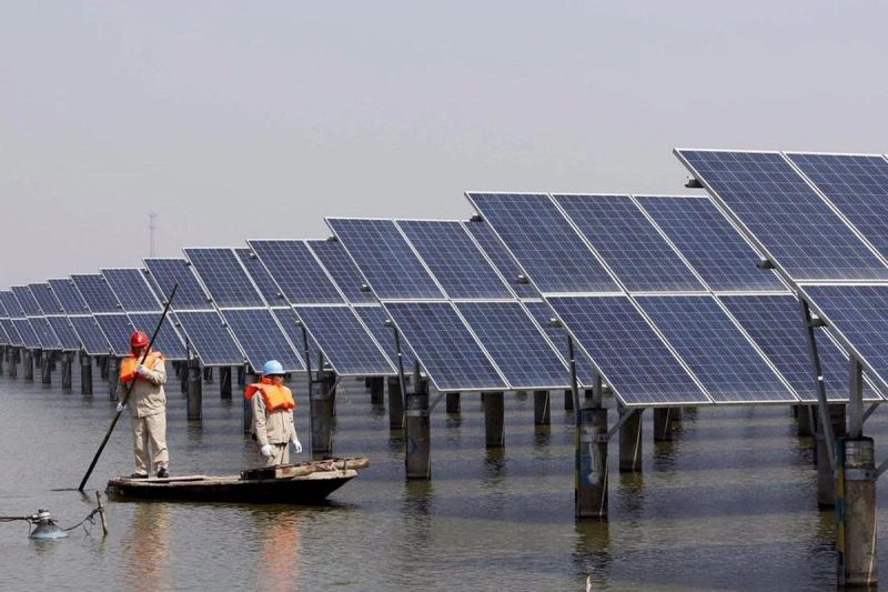 Trung Quốc điều chỉnh thuế với pin lithium và pin mặt trời